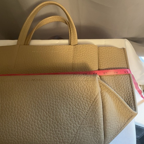 Ampersand As Apostrophe Medium Tan Pebbled Leather Tote Bag Purse Handbag - Picture 9 of 11